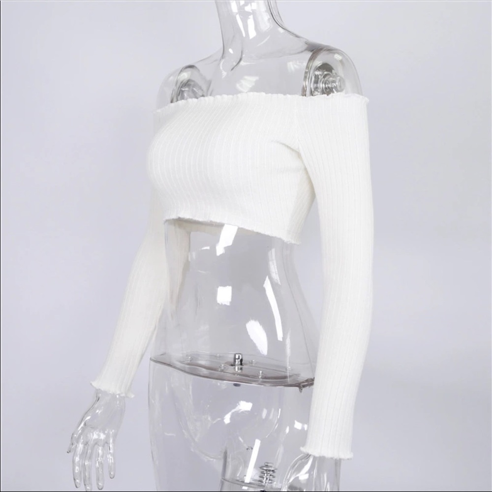 Cropped Ruffle sweater - Picture 3 of 5